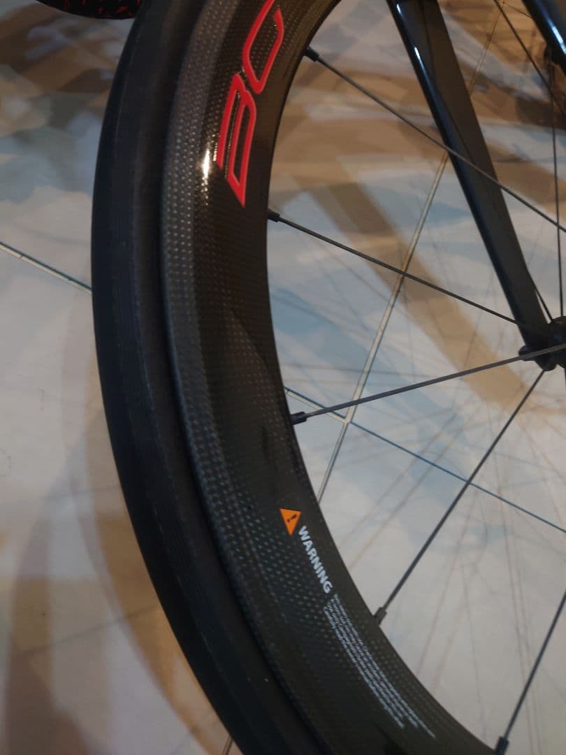 カンパニョーロ BORA ULTRA 50　レッドフランジ