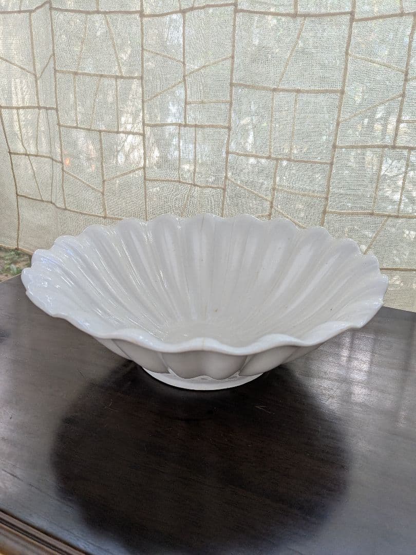 フランスアンティーク　輪花　サラディエ