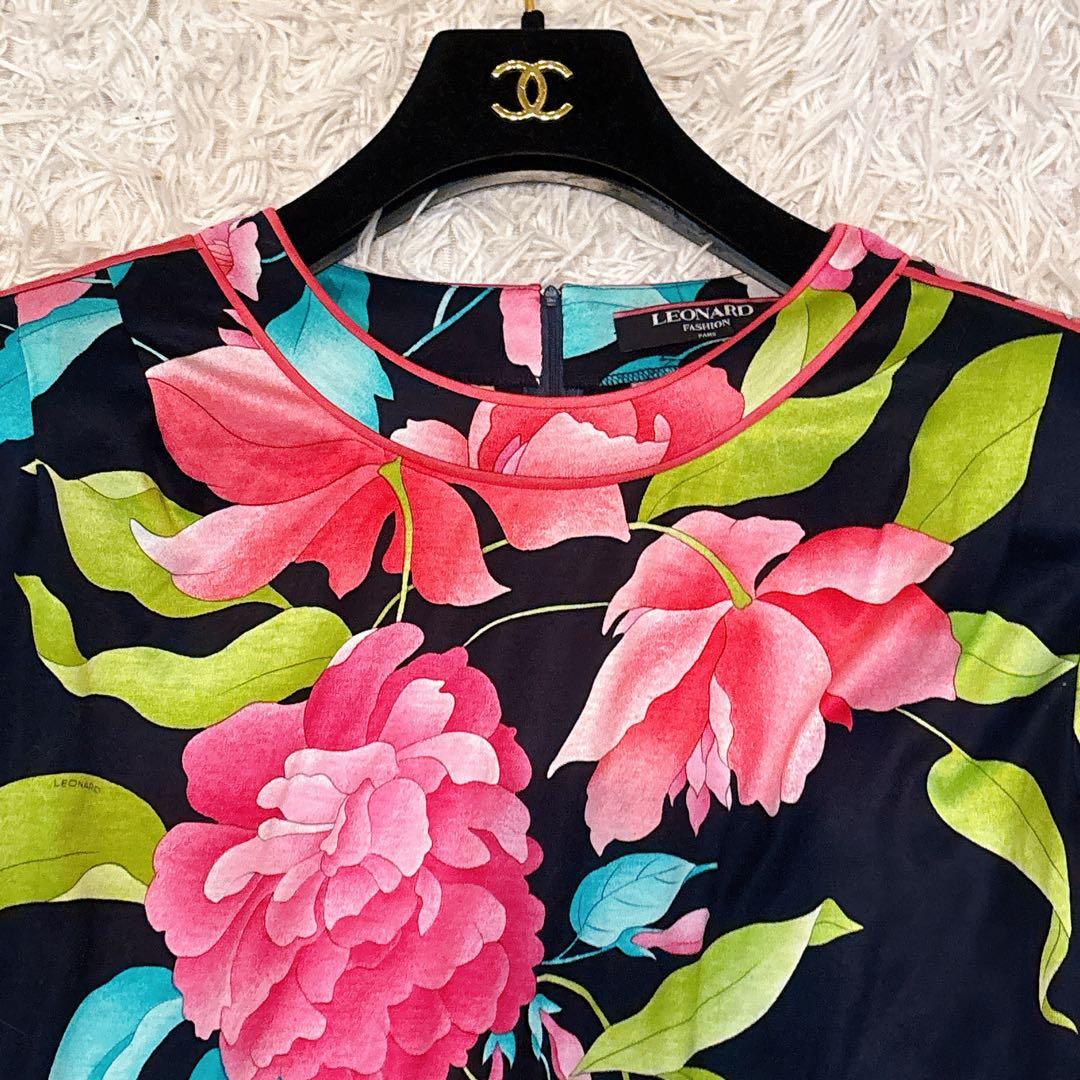 未使用級✨レオナール 半袖 ブラウス カットソー トリム 花柄 レディース