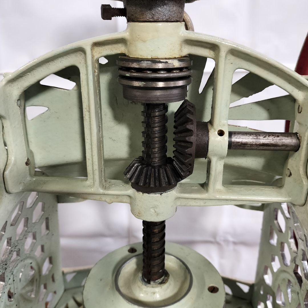 K*o様 希少な骨董品 初雪 手動式かき氷機 レトロな逸品 状態良好
