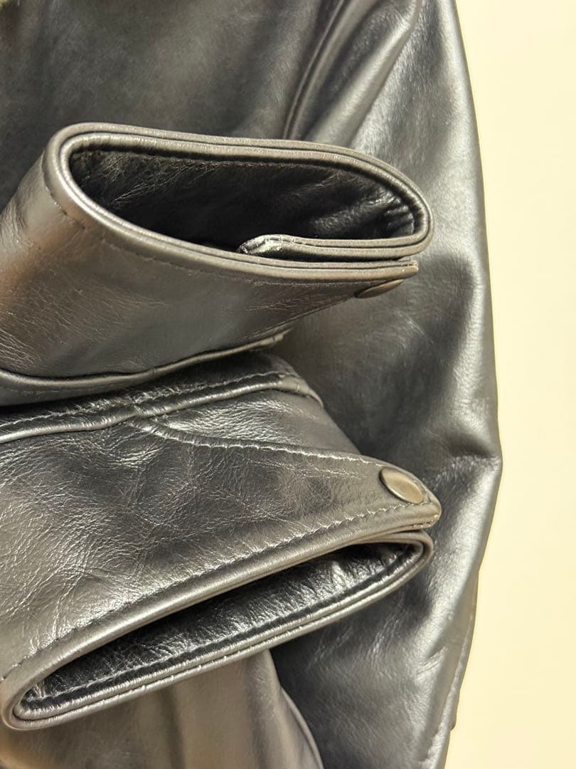 11/30まで値下げ:ほぼ未使用 AVIREX レザースイッチヤードコート