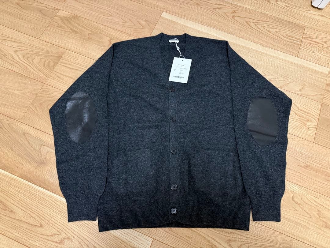 cash&barba モンゴリアンカシミヤ エルボーパッチカーディガン