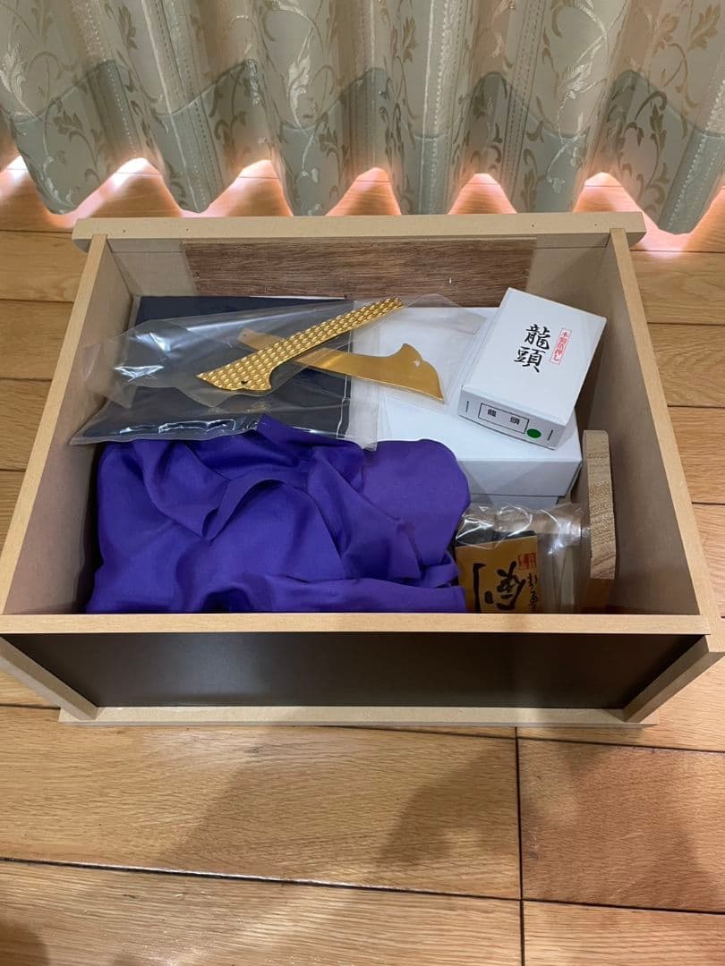 ミニ兜　翔剣兜　ミニ平飾り