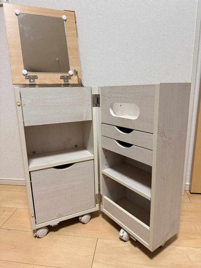 ホワイト系木製ドレッサー ミラー付き