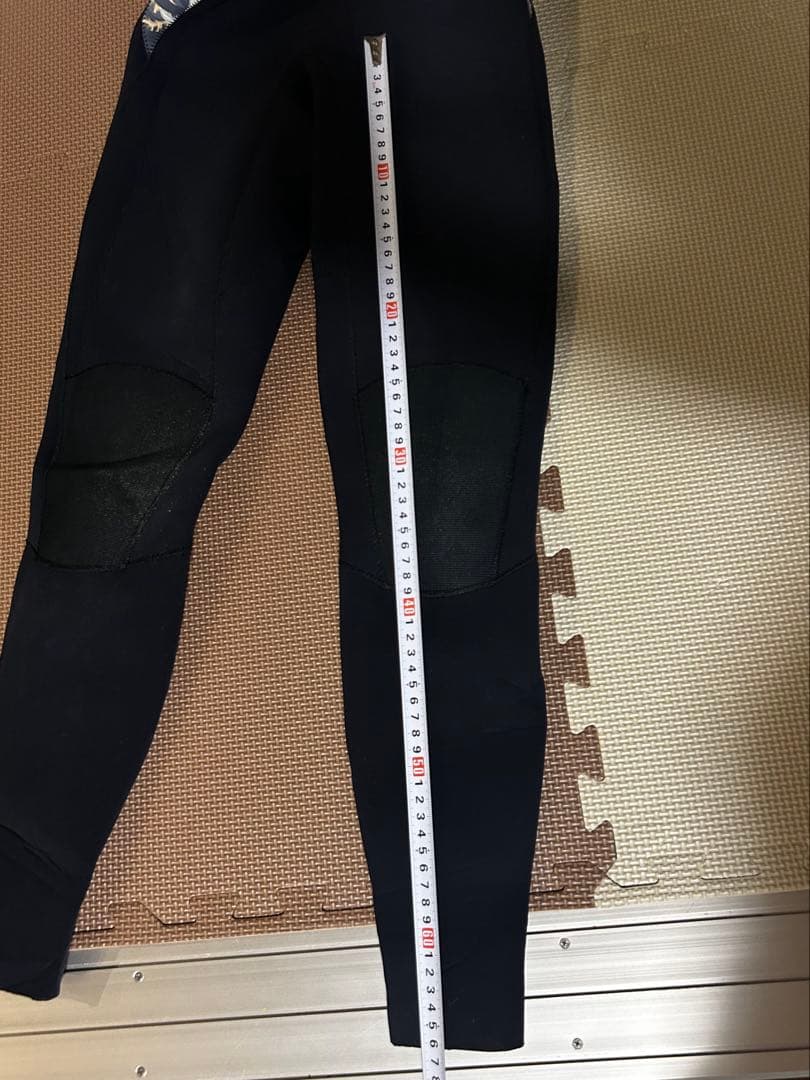 【数回着用】AIRTIGHT ウェットスーツ　レディース