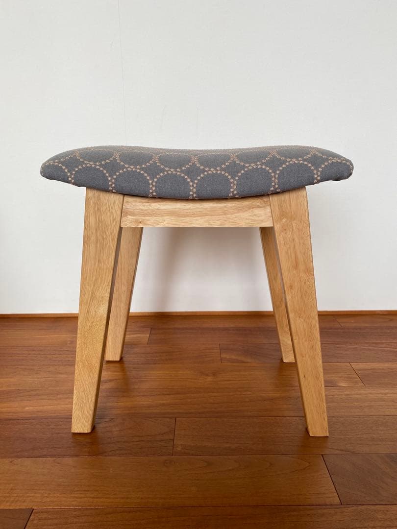 ミナペルホネン タンバリン dop グレー スツール　ハンドメイド