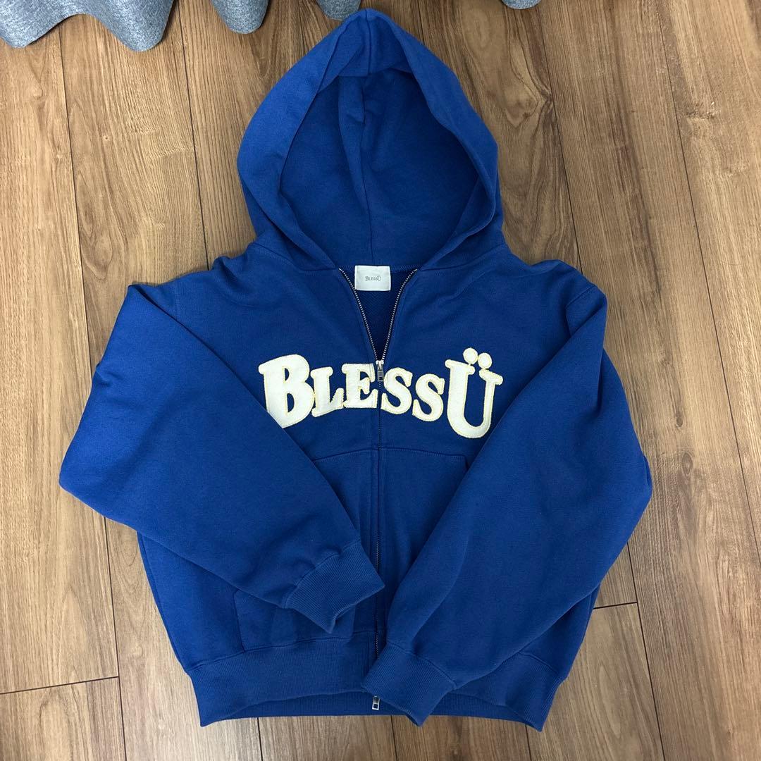 BlessUジップフーディー
