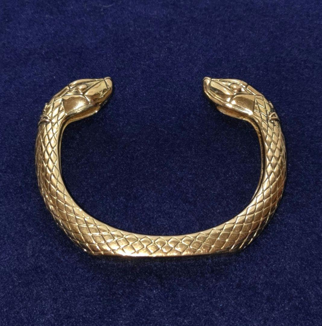 ヴィヴィアンウエストウッド スネークバングル