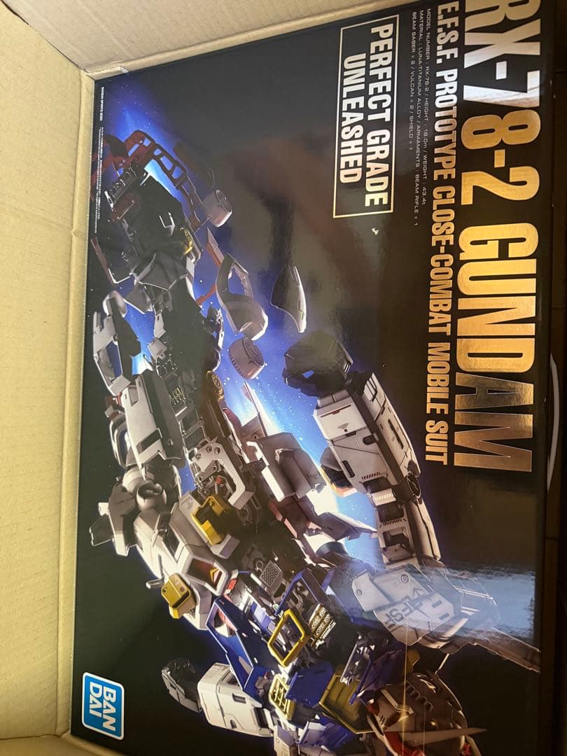 ロボット RX-78-2 GUNDAM PERFECT GRADE UNLEASHED