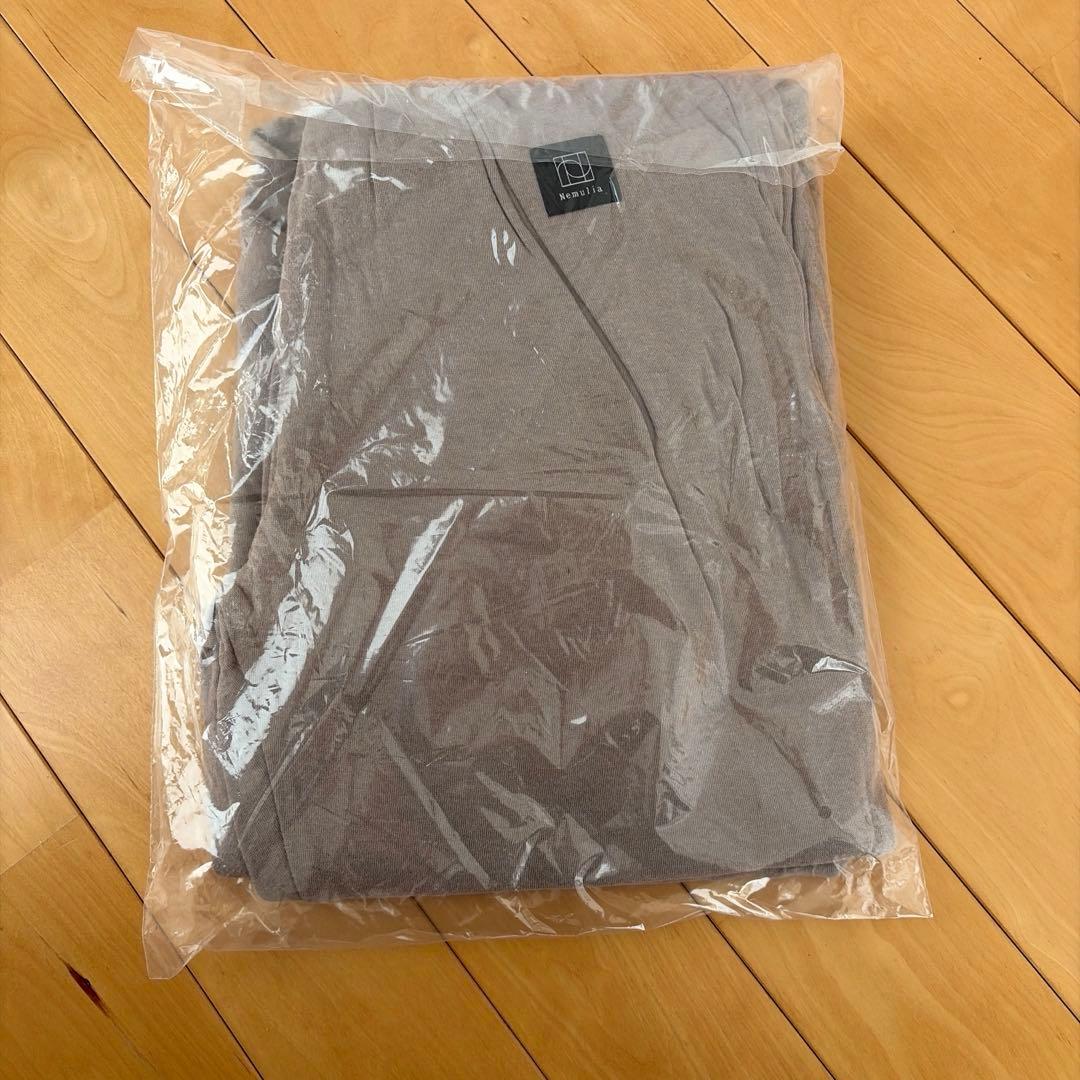 新品未使用品　3くび温活パジャマ Nemulia（ネムリア）モカブラウン　M-L