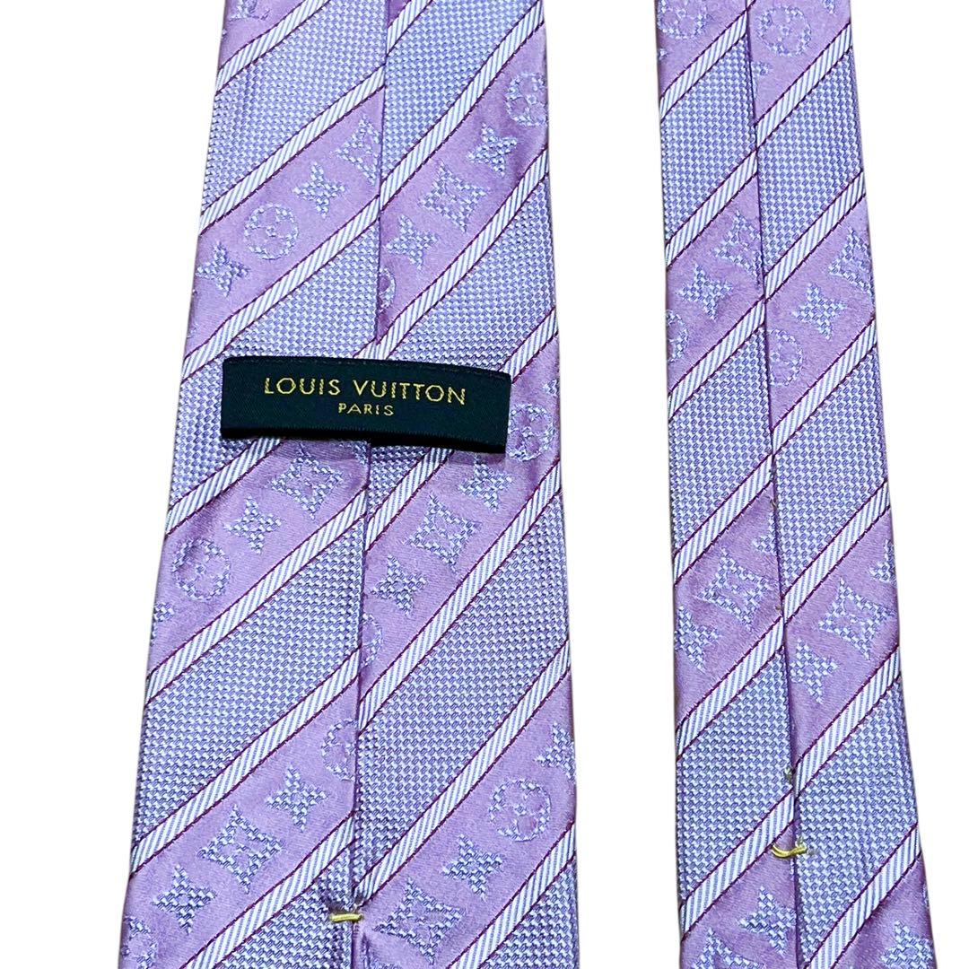 美品　ルイヴィトン　ネクタイ　モノグラム　ピンク　ロゴ　ジャガード　ストライプ