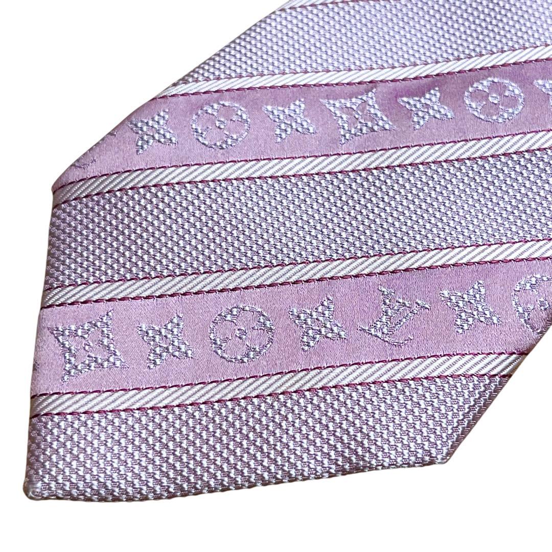 美品　ルイヴィトン　ネクタイ　モノグラム　ピンク　ロゴ　ジャガード　ストライプ