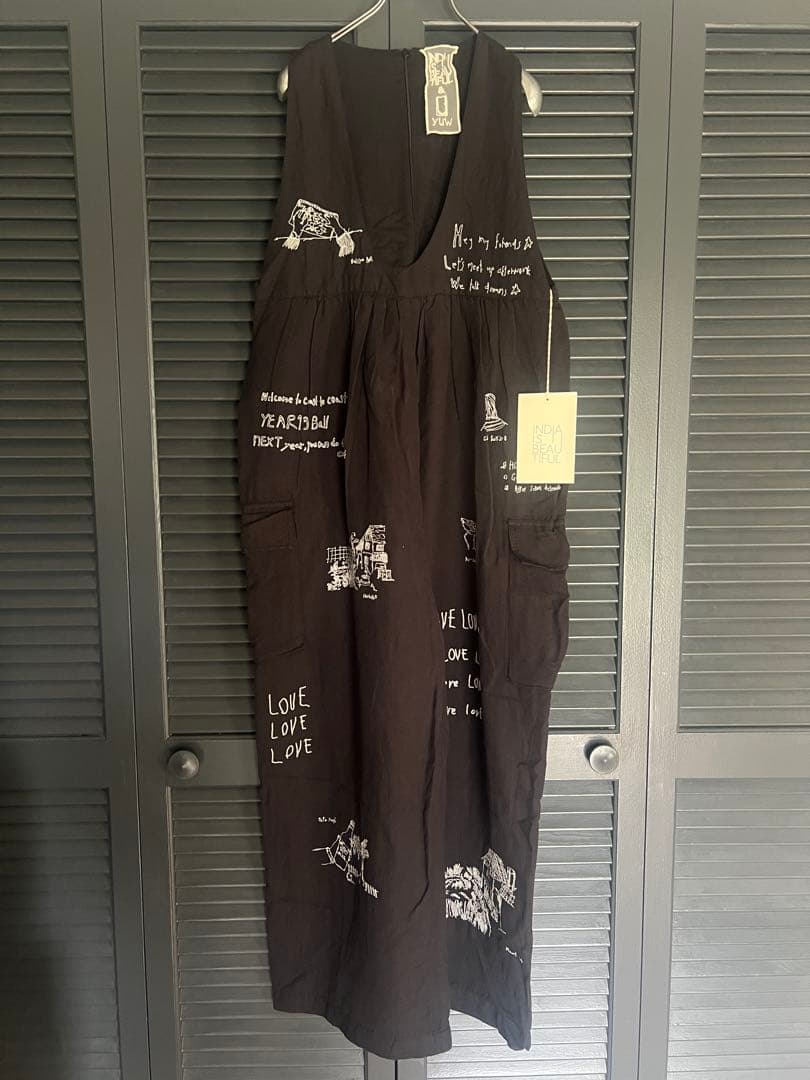 yuw ×India is beautiful オールインワン　新品未使用品