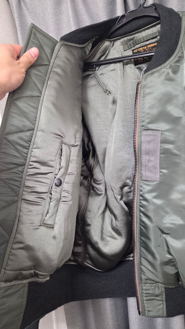 MIL-J-8279（1955〜57年）初期型MA-1 改良復刻モデル　XL