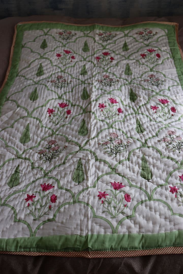 インドのキルト布団　ハンドブロックプリント
