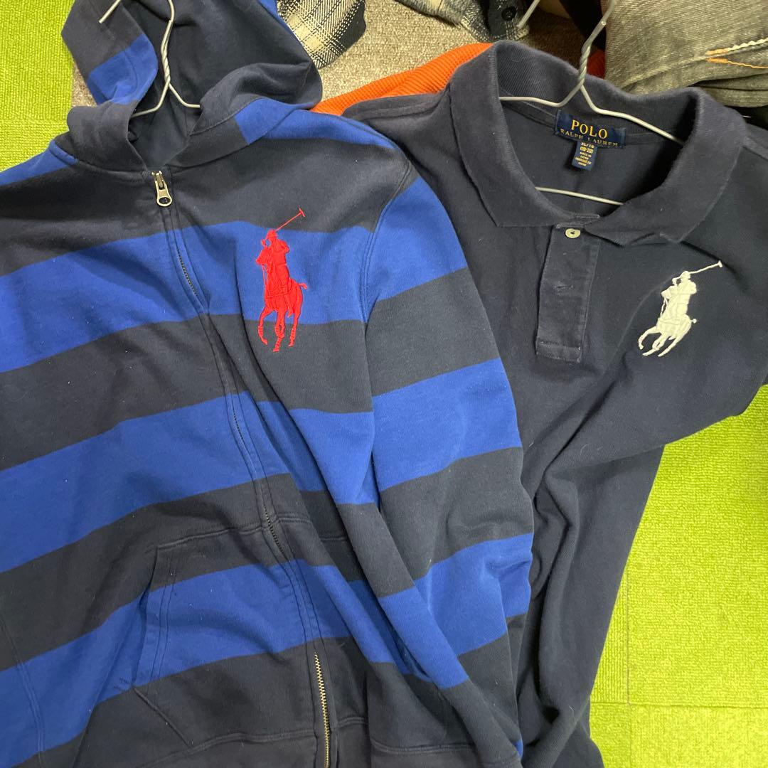 ポロシャツとフード付きジッパーセット