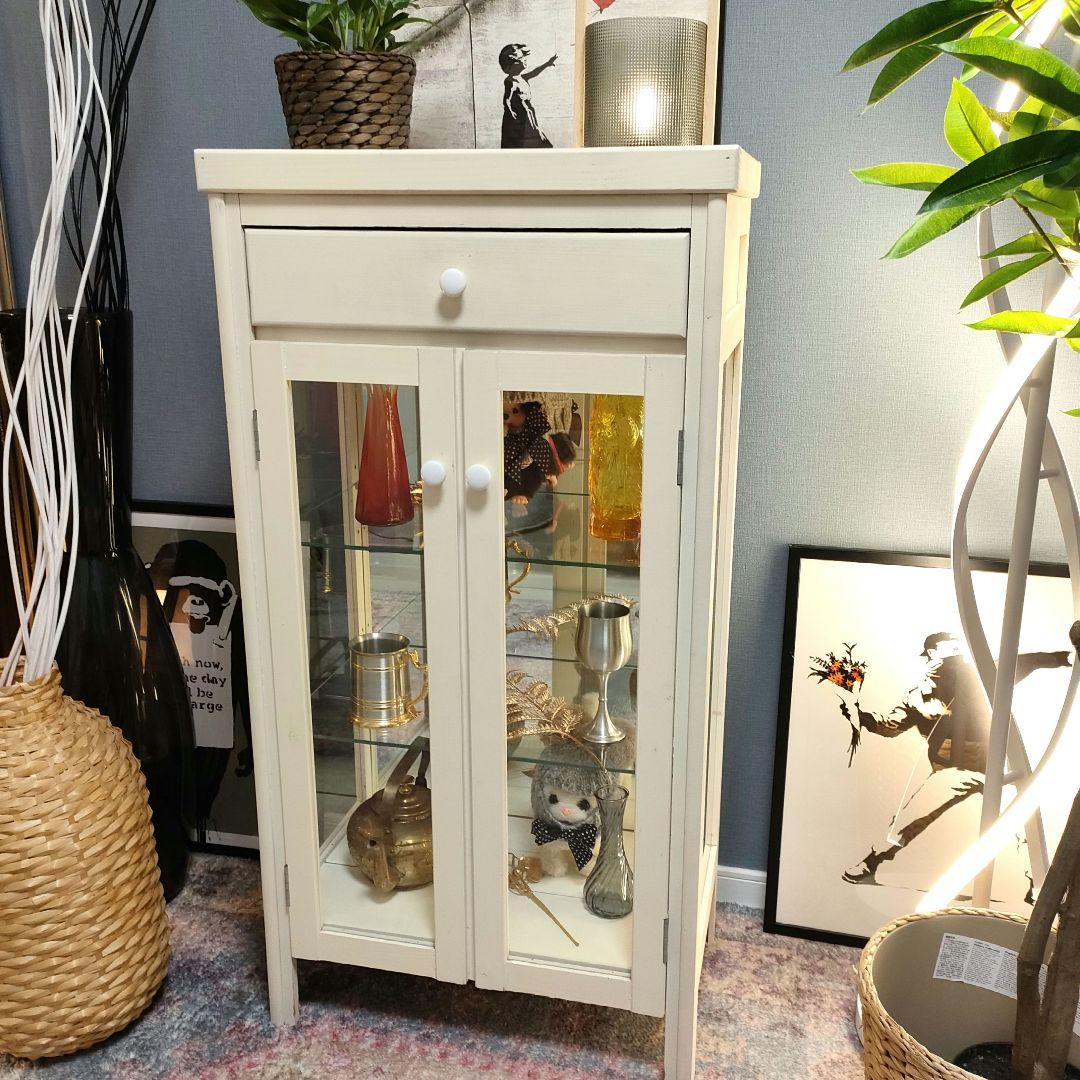 カントリーシャビー キュリオケース タイル天板 背面ミラー 引き出し付き