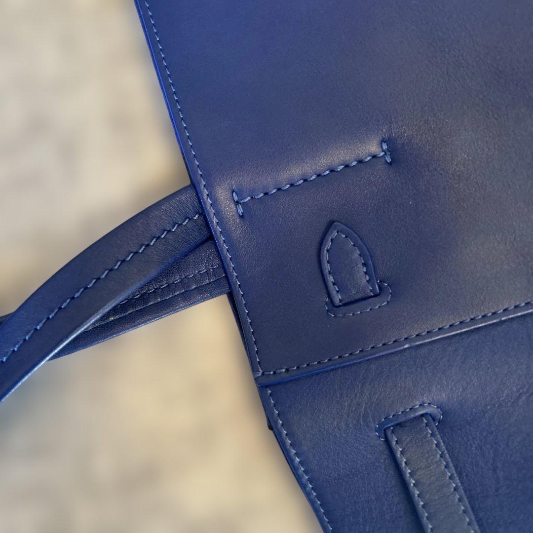 セリーヌ　ネイビー レザー トートバッグ タッセル付き　ショルダー　肩掛け