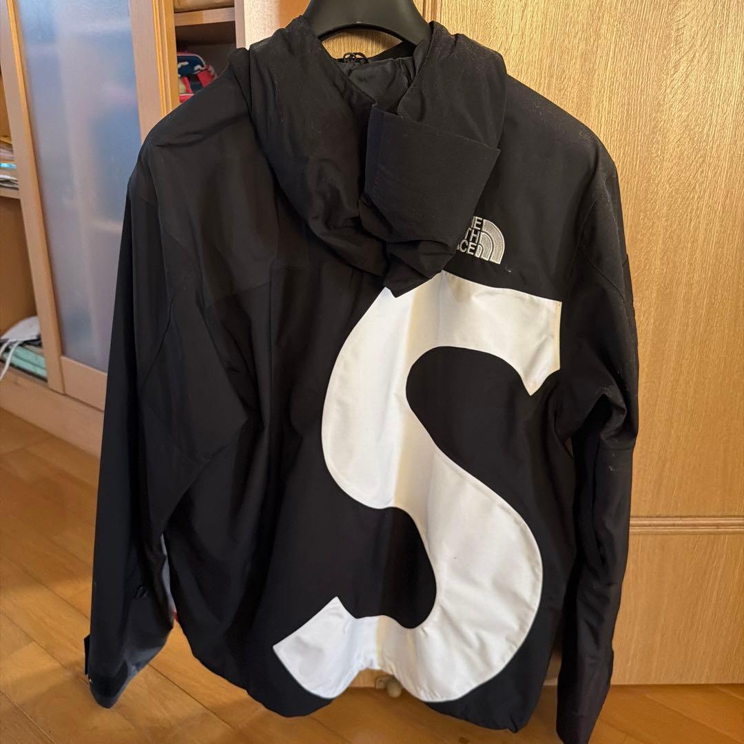 コ*君様 キムタク着　Supreme The North Face マウンテンジ