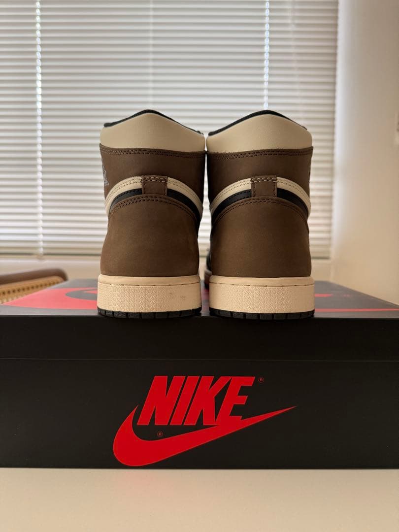 靴 Nike Air Jordan1 Retro High Dark Mocha