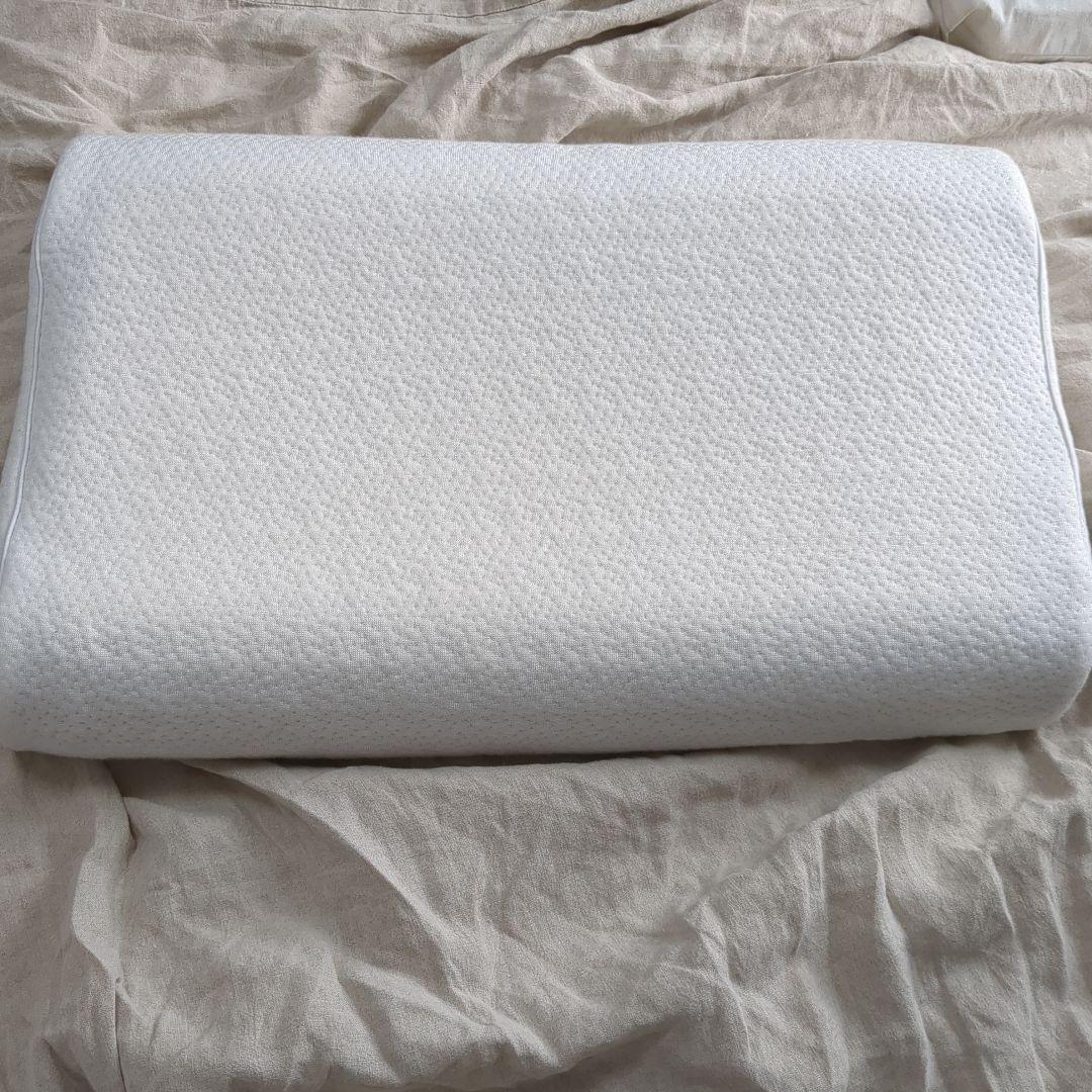 ヒツジのいらない枕　至極　シルクカバー付き