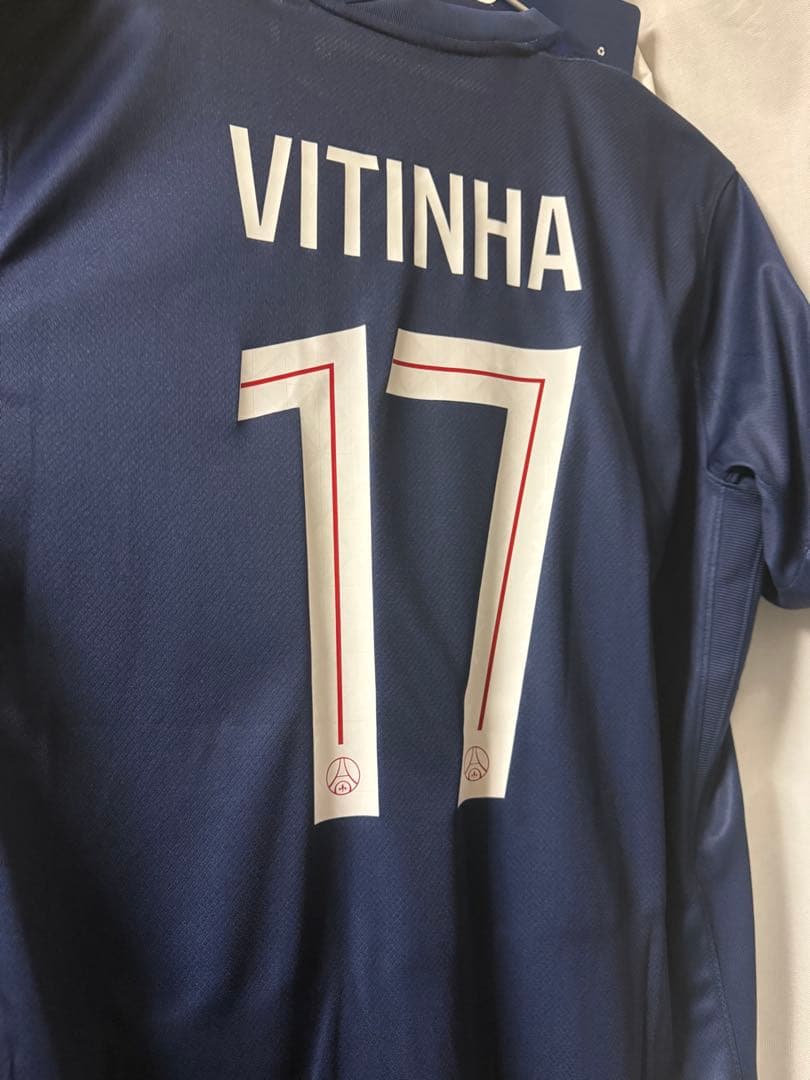 PSG 25/26 ホームキット　17番ヴィティーニャ&クラブマフラー