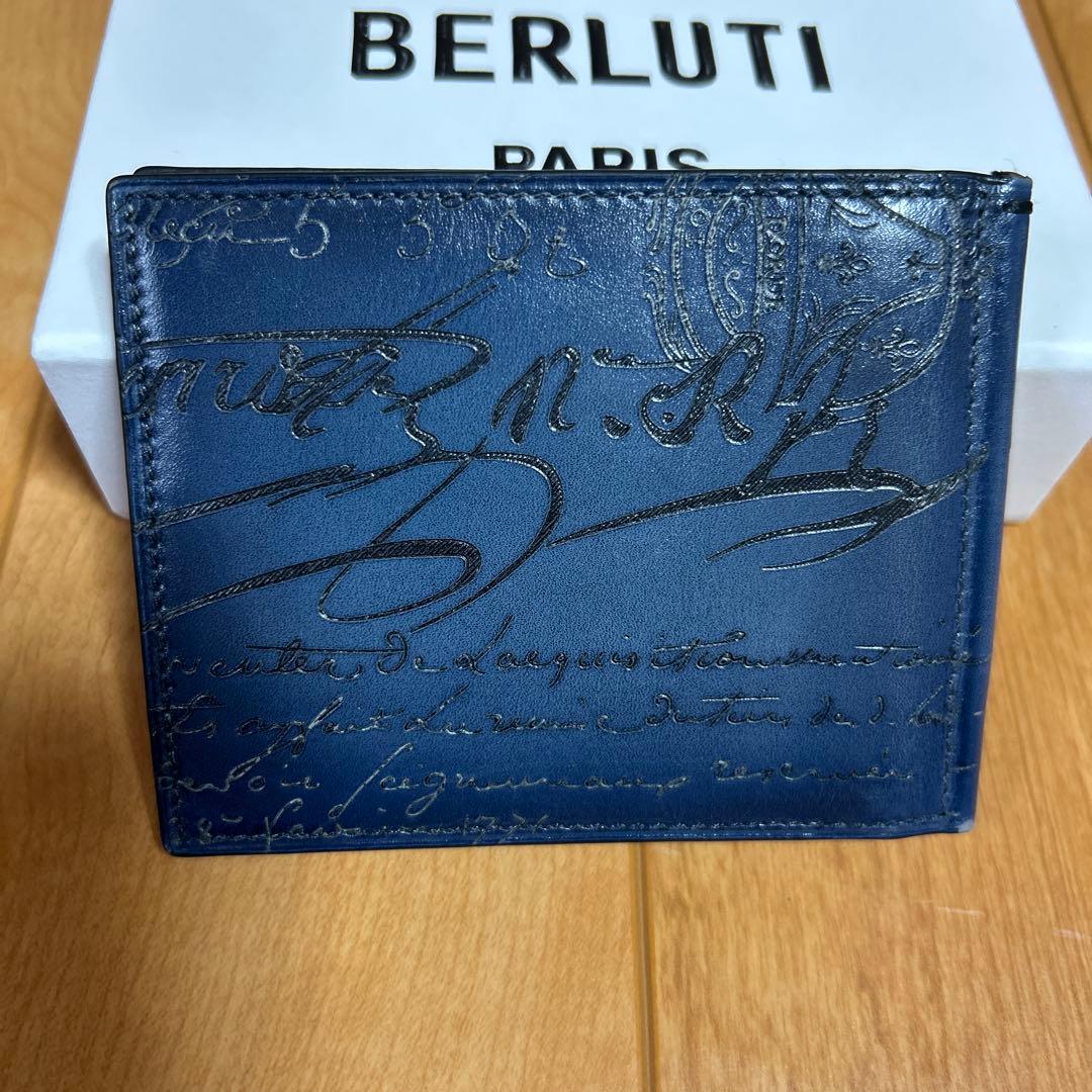 ベルルッティ マネークリップ フィギュアカリグラフィ