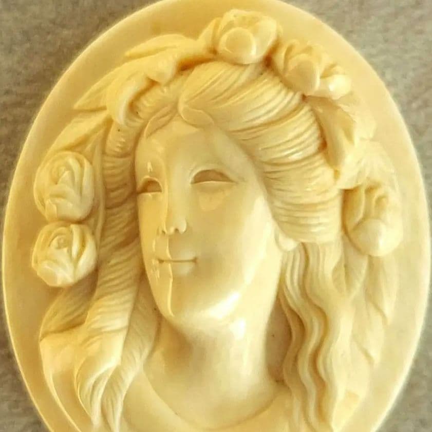 薔薇と女性　シェル　カメオ　ルース