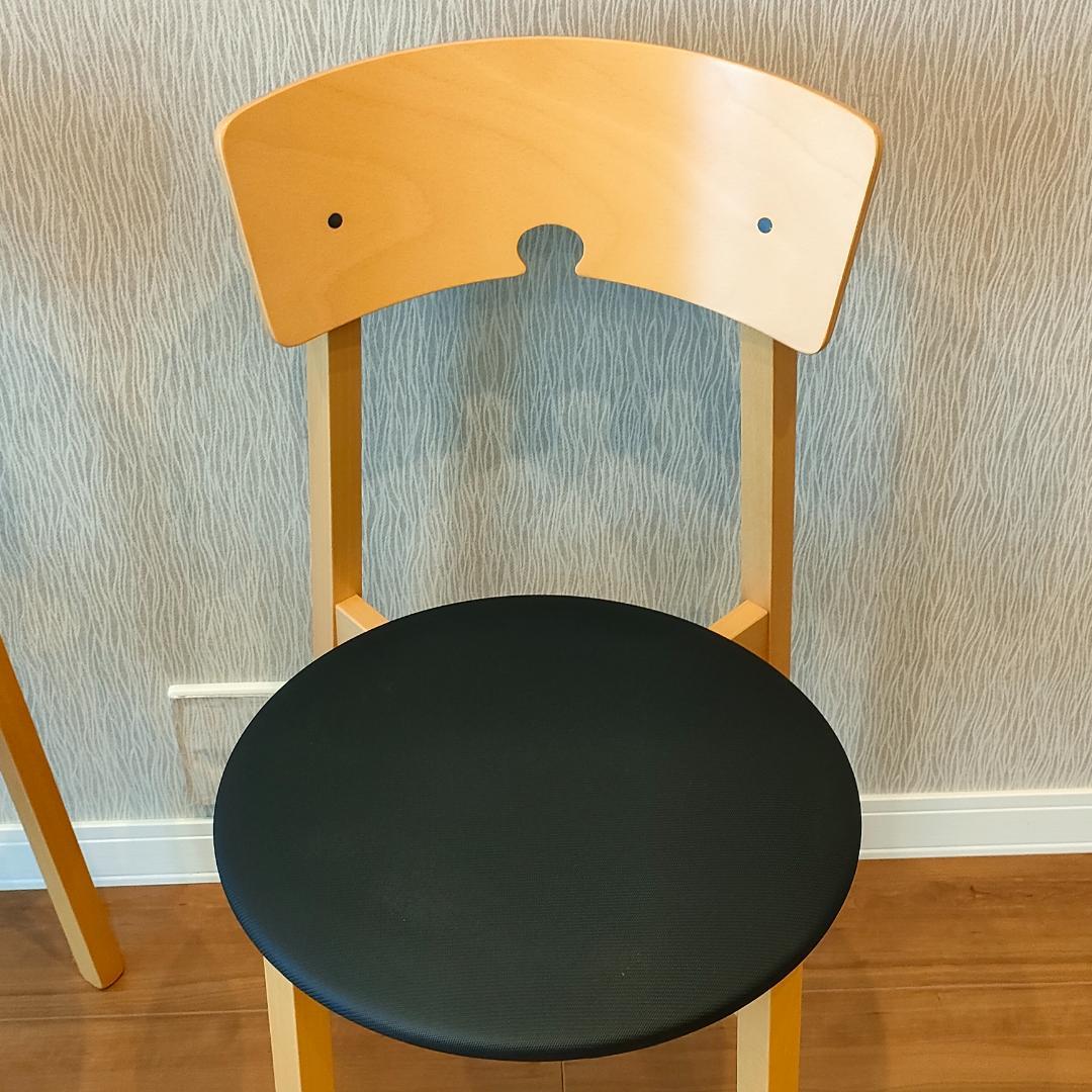 カリガリス　ダイニングチェア　2脚セット　スタッキングチェア