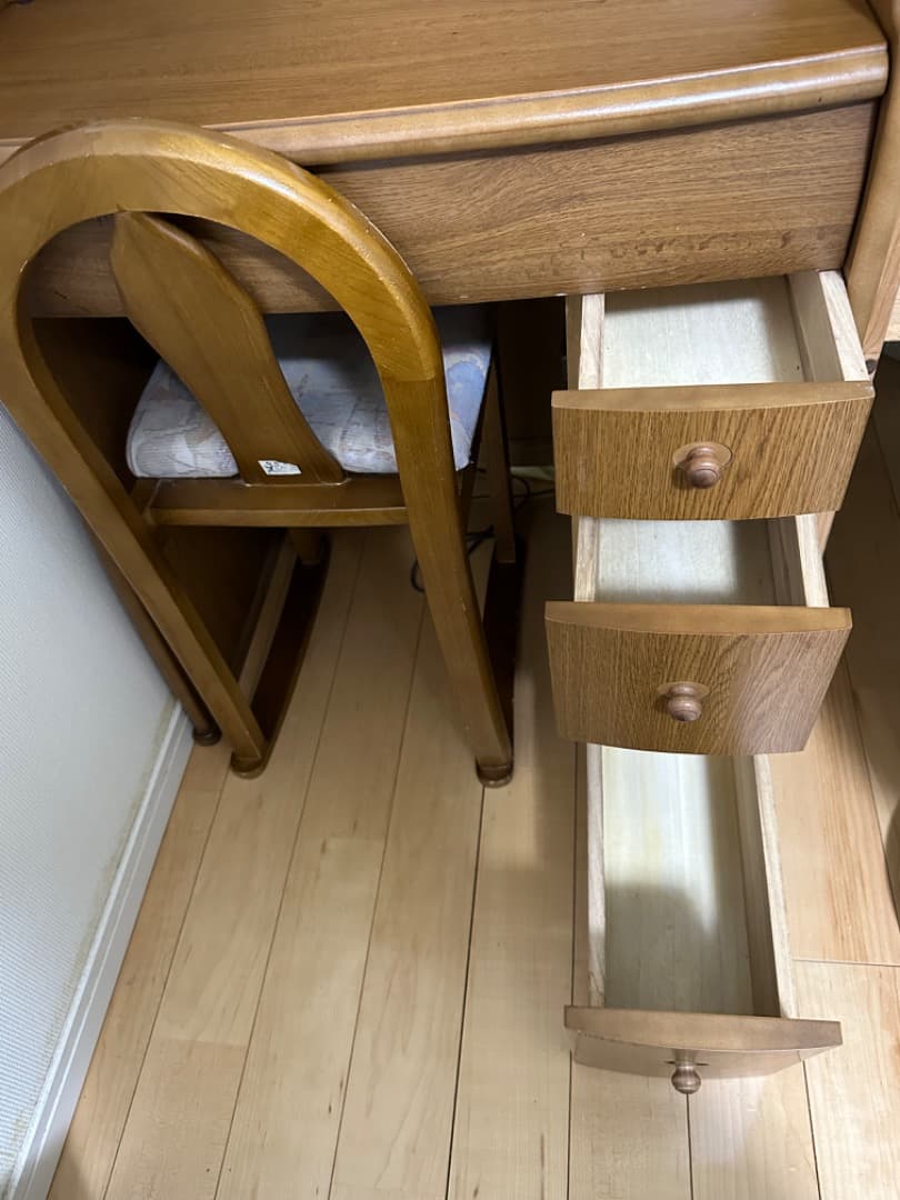 ドレッサー　兼　ライティングデスク