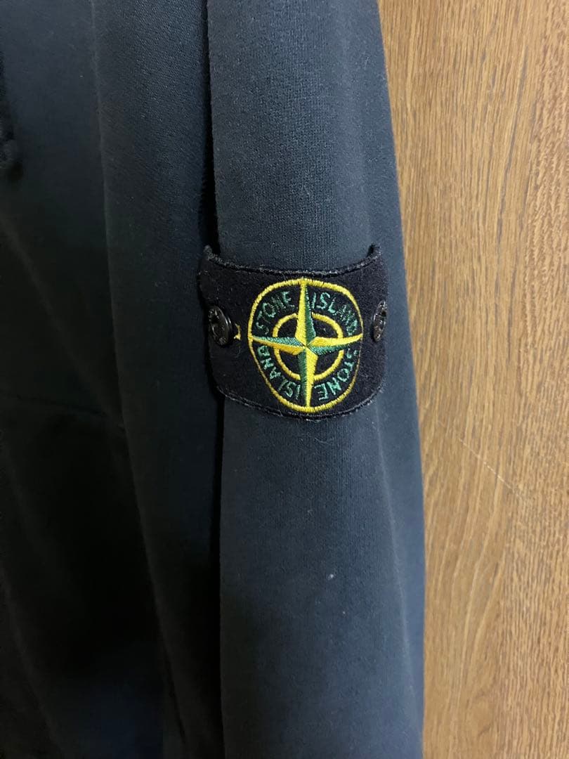 Stone  ブラック フルジップパーカー　しゅーうと