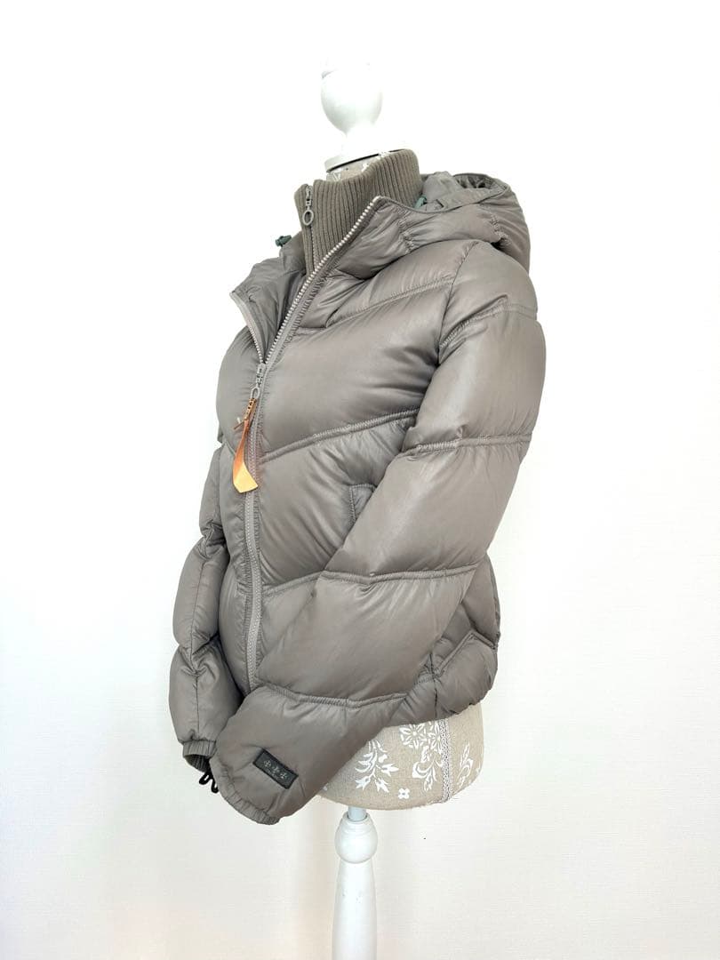 タトラス　ダウンジャケット　グレージュ　レディースXS〜Sサイズ　【難あり】