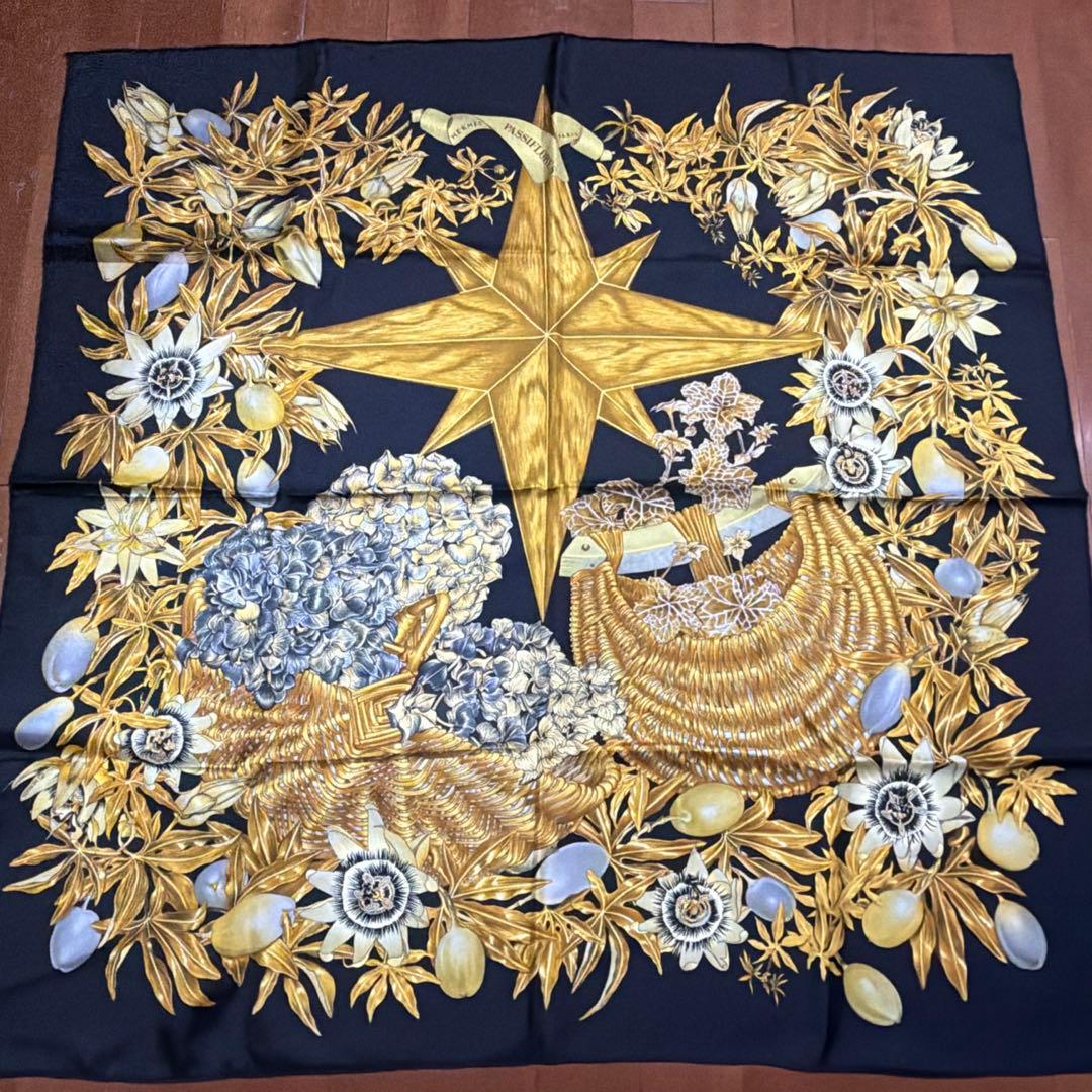 HERMES カレ90 PASSIFLORES 大判シルクスカーフ