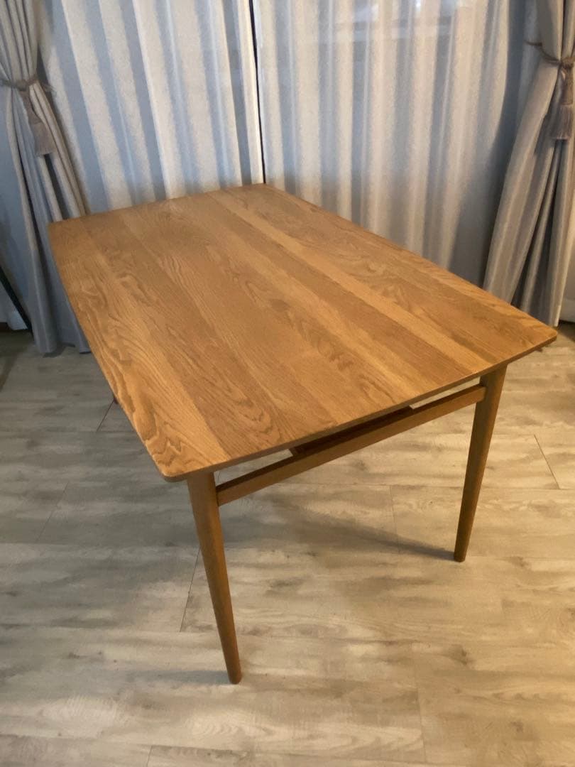 【taka777 】モモナチュラル　ダイニングテーブル