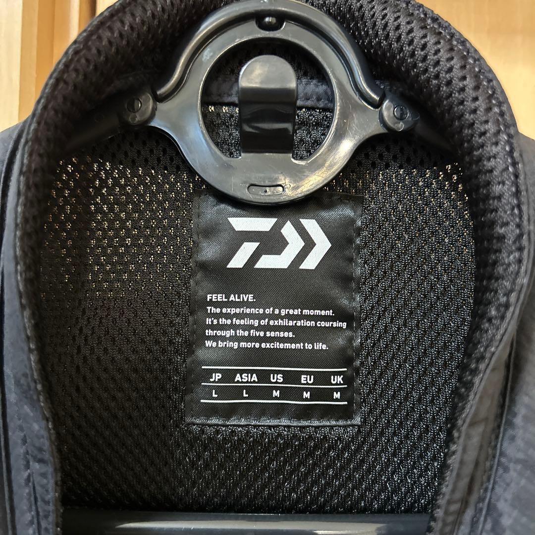 カ*ツ様 ダイワスペシャル鮎ショートベストDV-1023ブラック