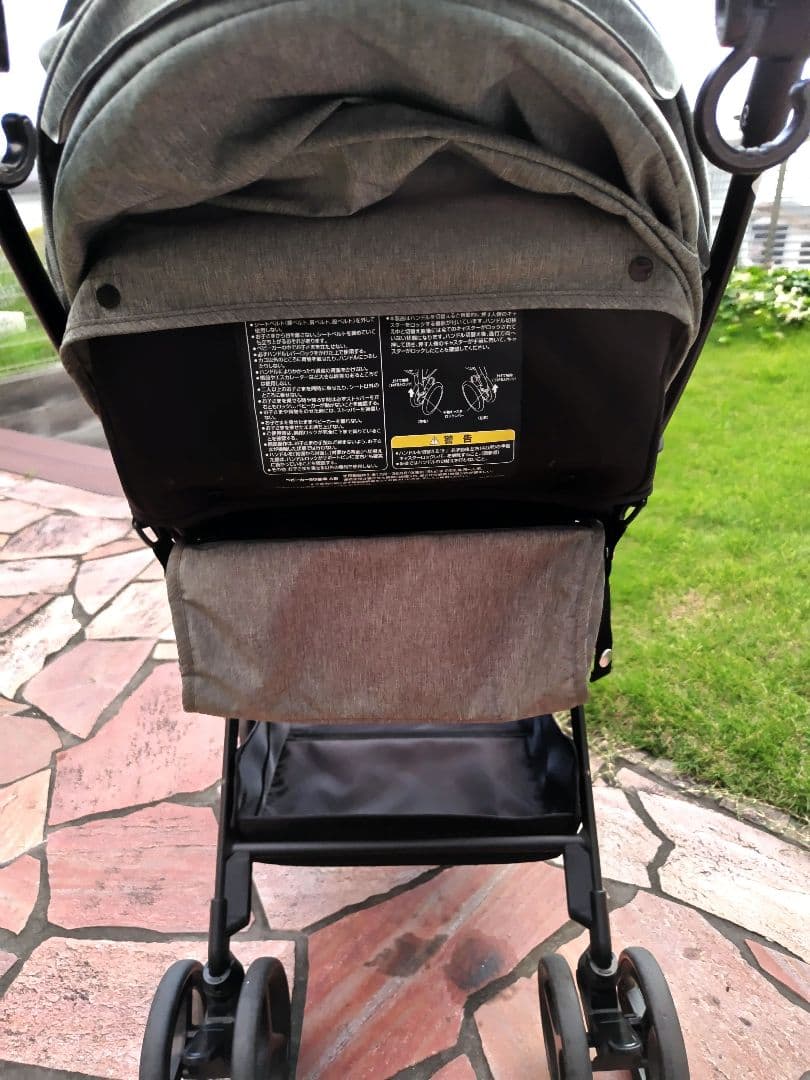 【美品・超軽量】アップリカ　ルンルンコンパクト　アニマルカーキ　限定モデル