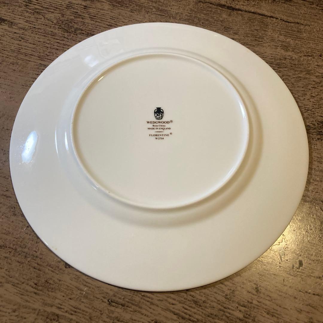 フロレンティーンクーププレート23cm 2枚綺麗な方