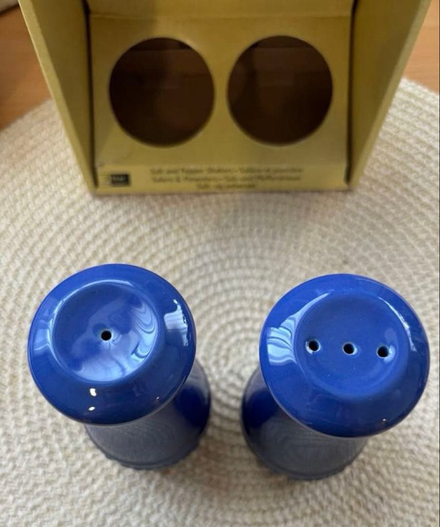 LE CREUSET Salt and Pepper Shakers 日本未発売