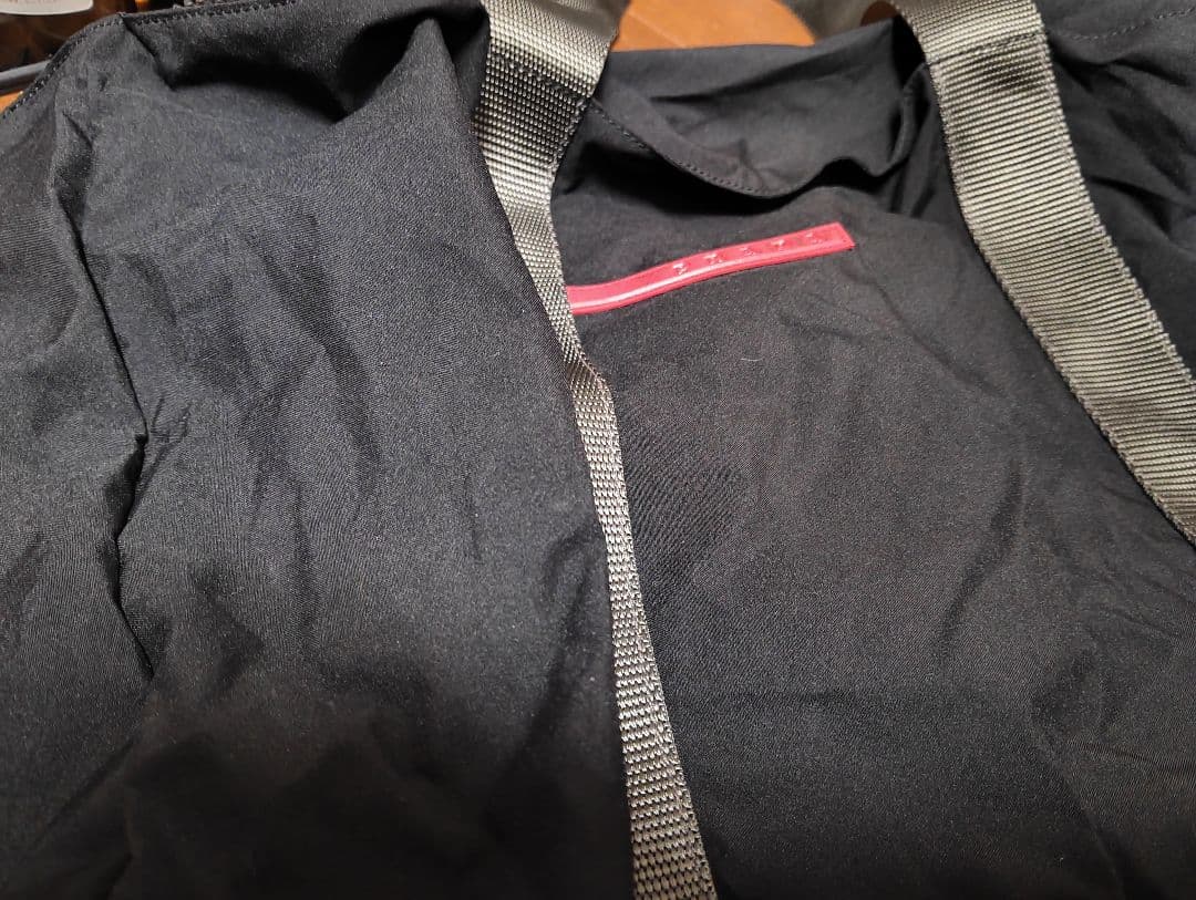 あい♪　PRADA 黒トートバッグ スポーツ　ご旅行に