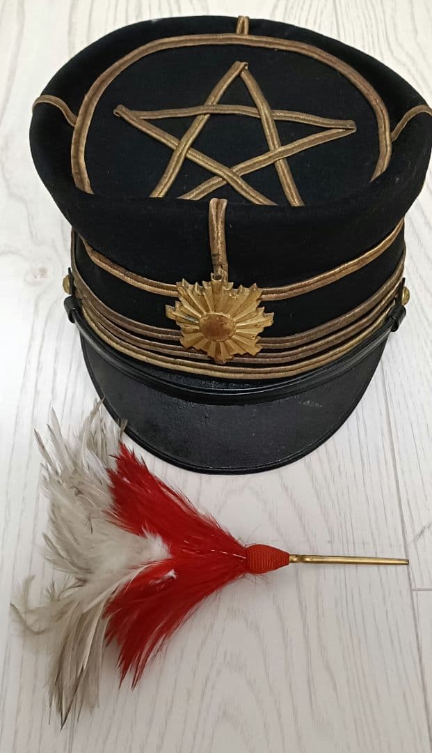 陸軍大尉礼装用軍帽(羽根付き)