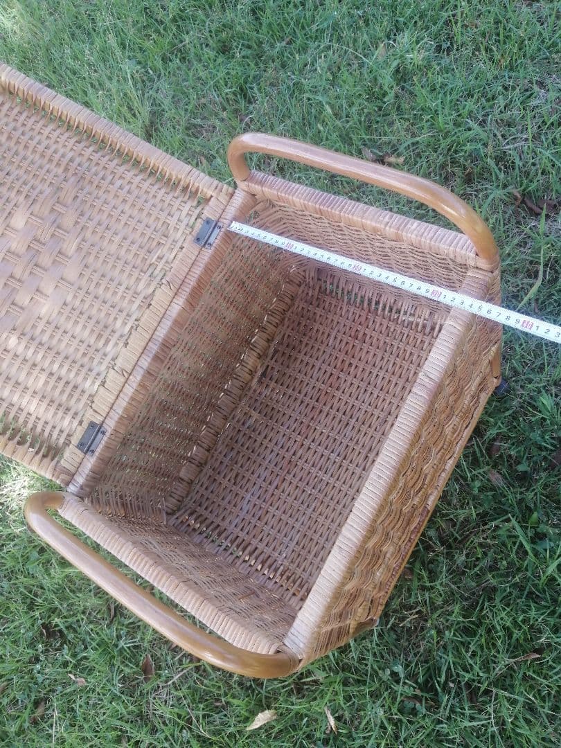 レトロ　ラタン　キャスター付き　脱衣かご　ラック　カゴ　バスケット　ランドリー