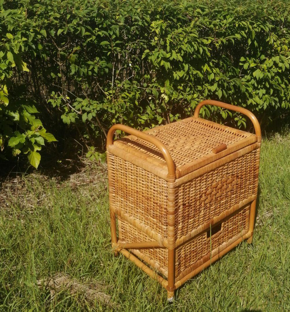 レトロ　ラタン　キャスター付き　脱衣かご　ラック　カゴ　バスケット　ランドリー