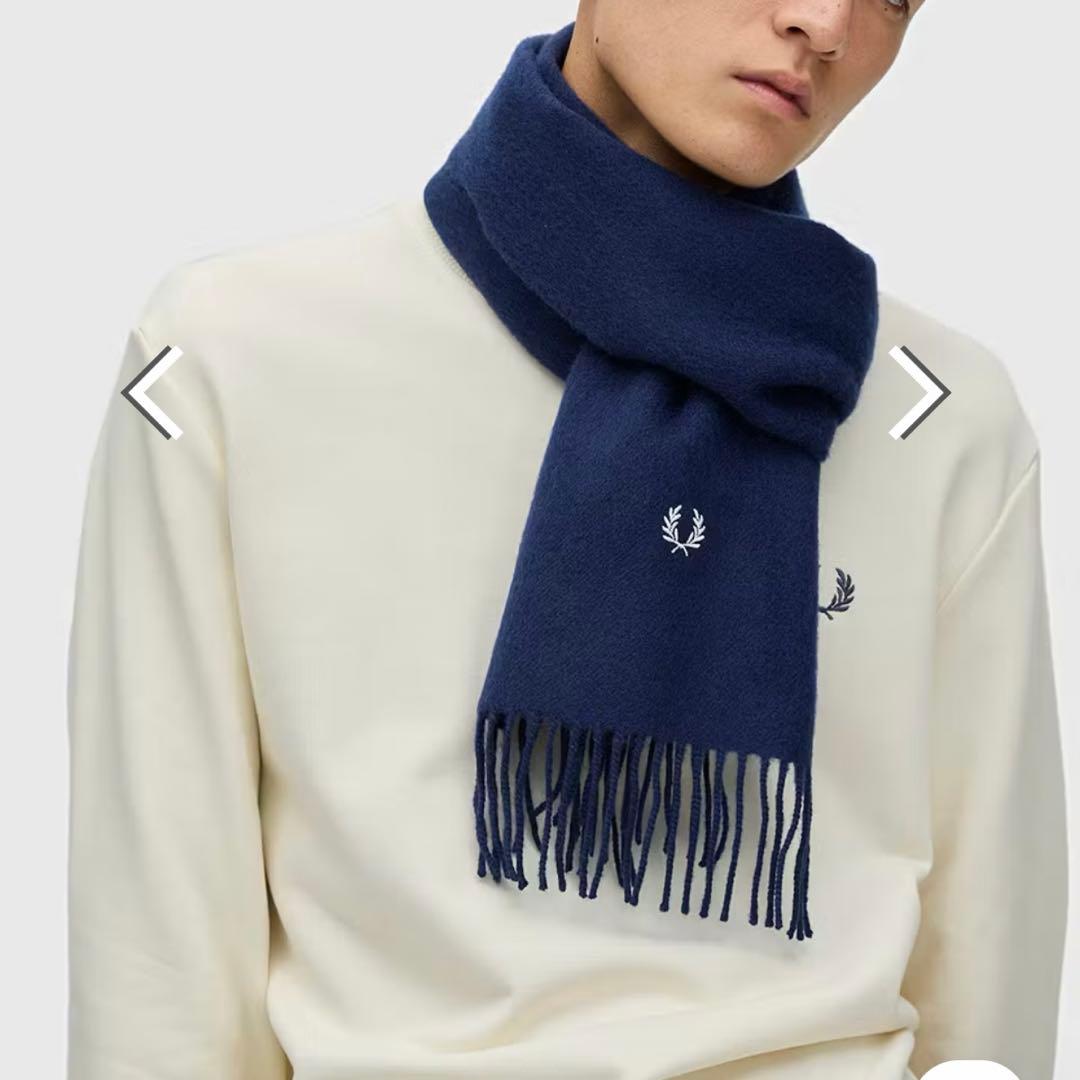 フレッドペリー　マフラー　ネイビー