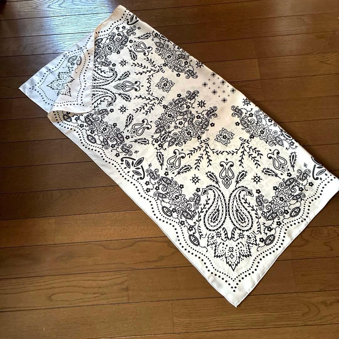 美品★manipuriマニプリ★カレイドバンダナ 88シルク　ペイズリー