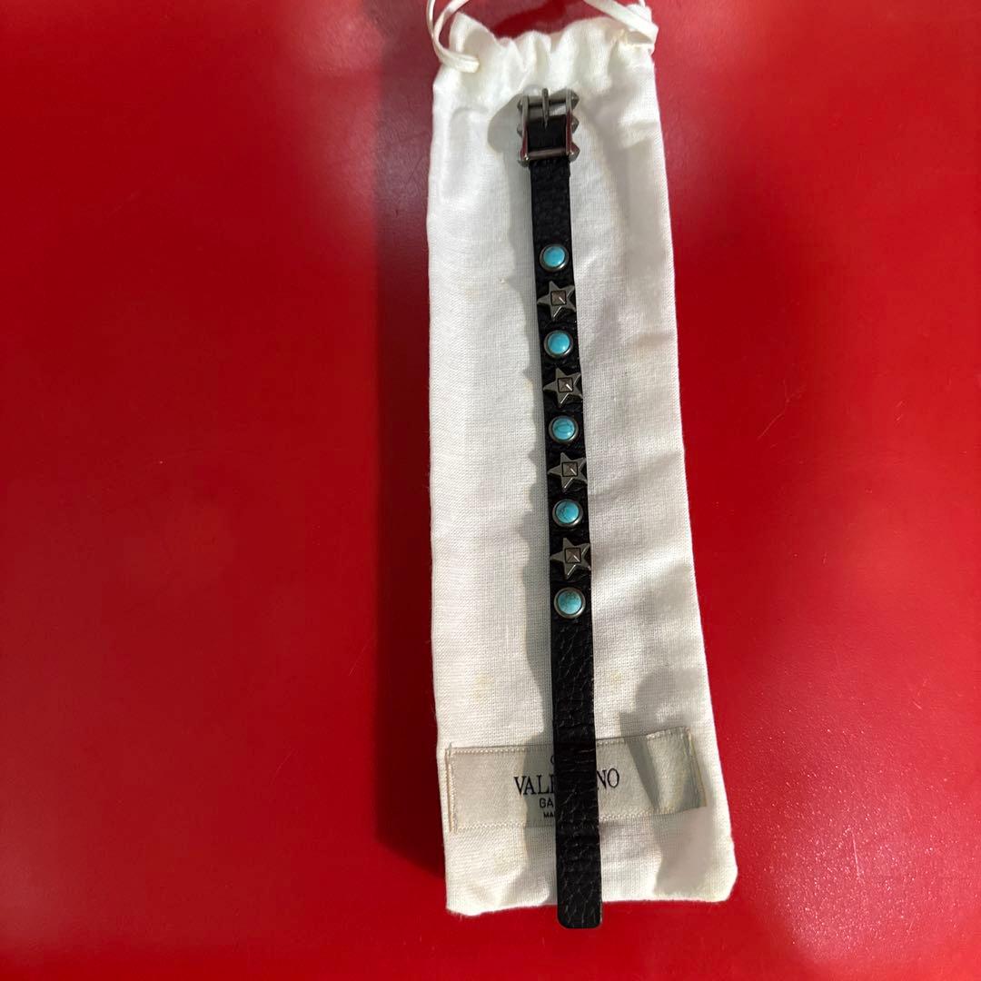 ヴァレンティノ ターコイズ バングル ブレスレット 革 ロック スタッズ