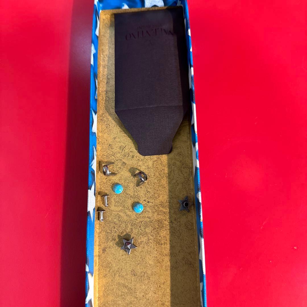 ヴァレンティノ ターコイズ バングル ブレスレット 革 ロック スタッズ