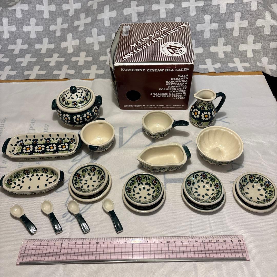 ポーリッシュポタリー　ミニチュアキッチンセット 陶器 花柄（カモミール）