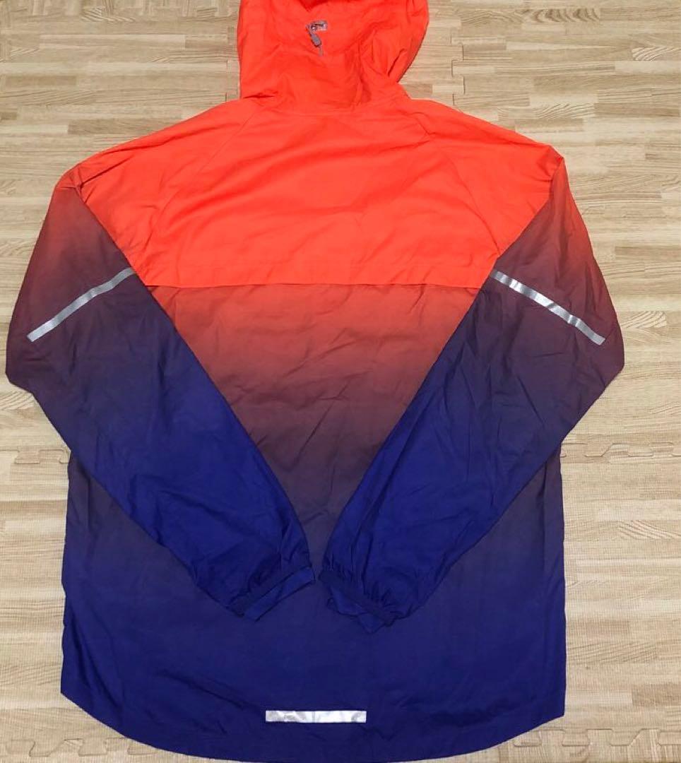 ナイキシールドプリズム フーディジャケット