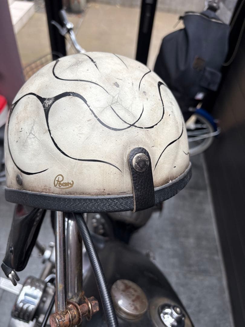 BURST ハーフヘルメット ホワイト XLサイズ カスタムペイント　ノーバッツ