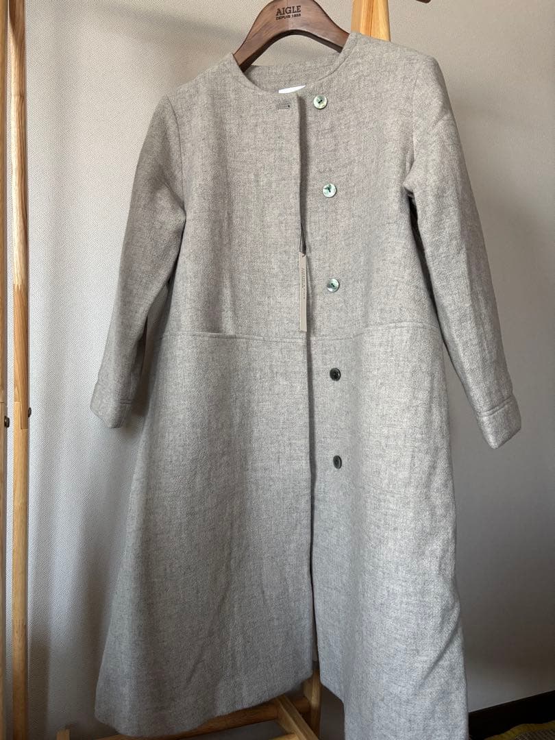 北欧暮らしの道具店　ウール混ノーカラーロングコート 未使用品